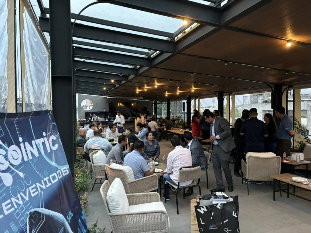 Plática soluciones network security con Fortinet .