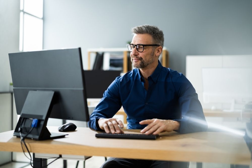 Administrador de endpoints en una empresa